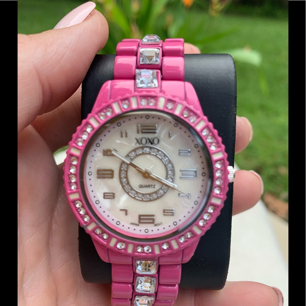 Brand new XOXO watch with NEW BATTERY.